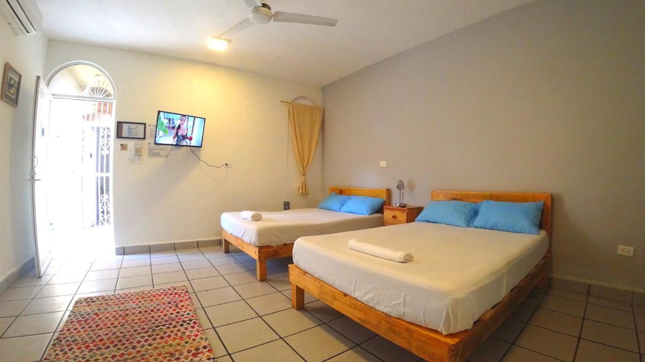 Izsla Suites Playa del Carmen Exterior foto